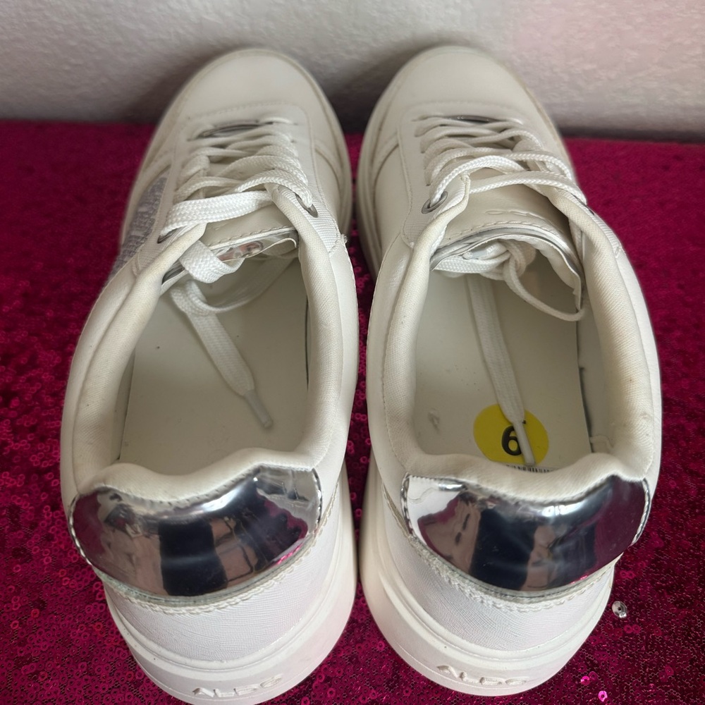 ALDO 🤍 Women's White & Silver Rhinestone Sneakers (Size 9) 🏷️ NEW w TAGS - Picture 6 of 15